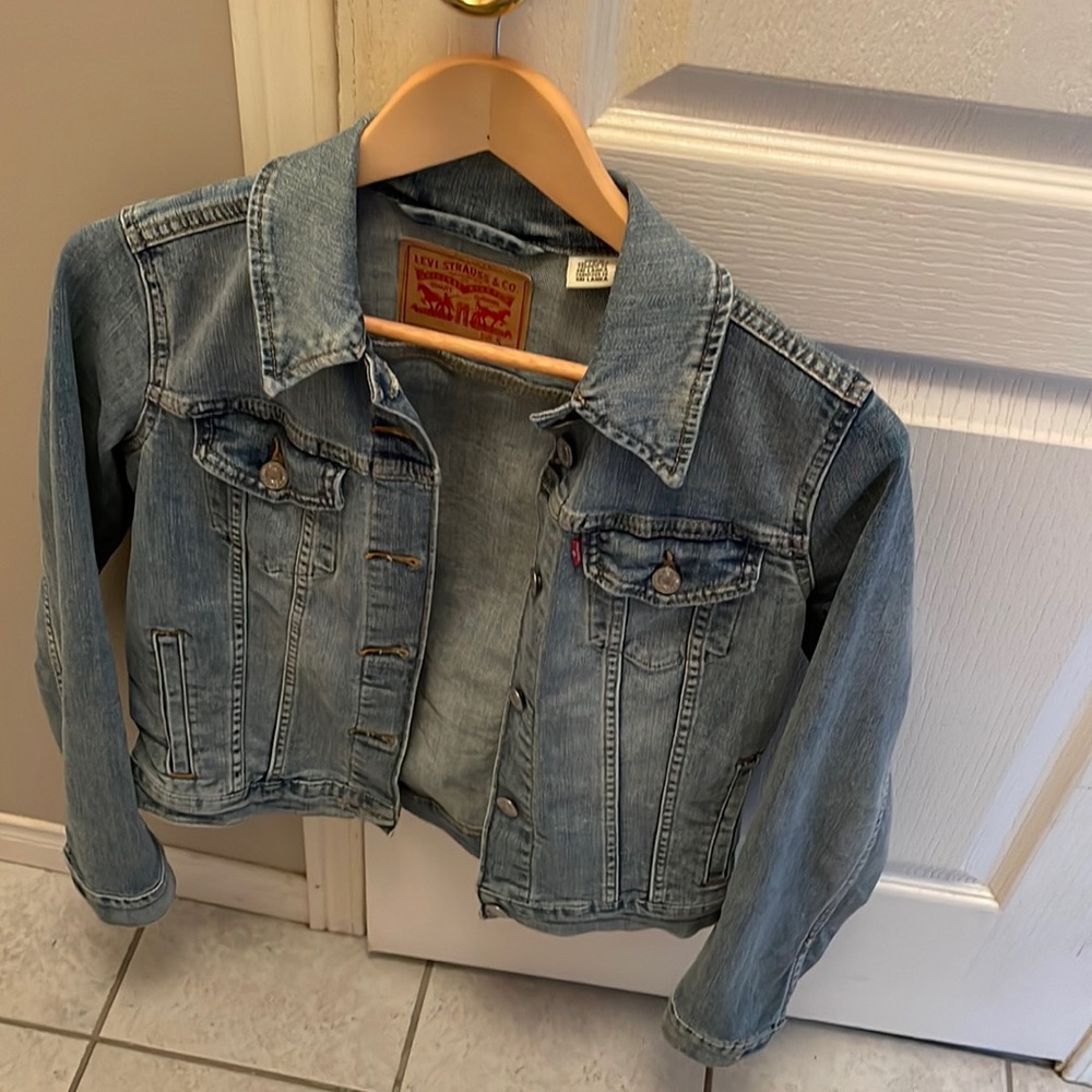 Levis Jean Jacket - Picture 1 of 5